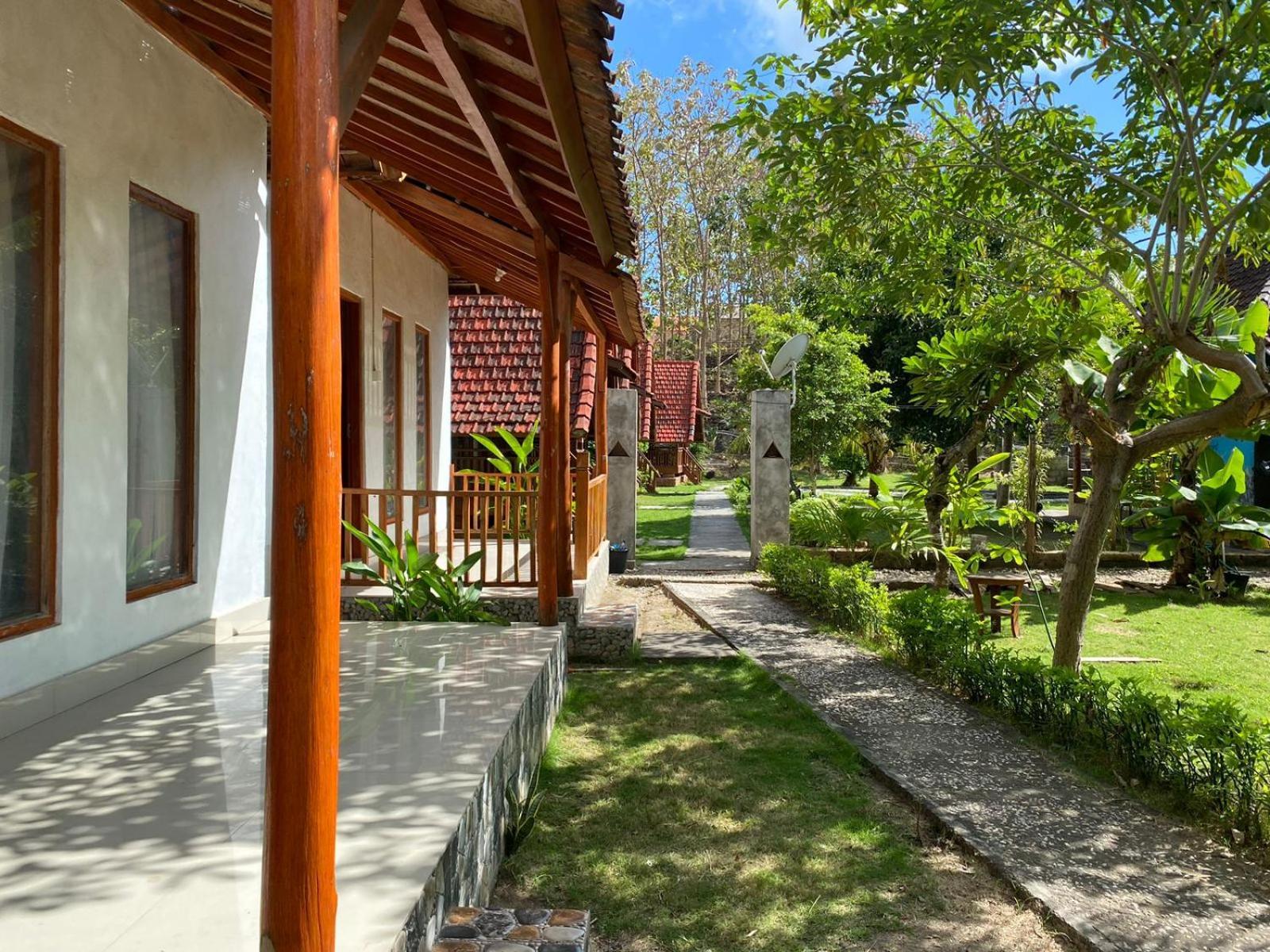 Beautiful House Hotel Batununggul Exterior photo